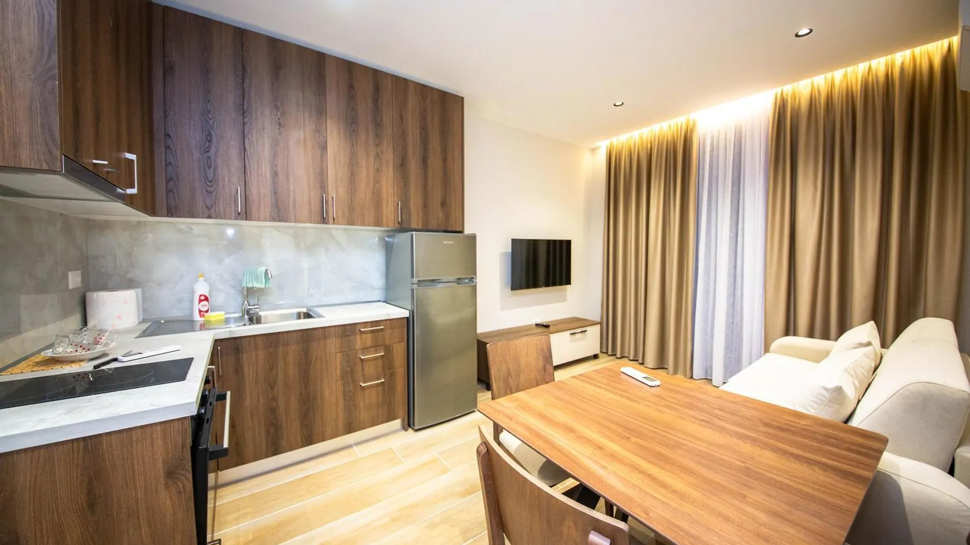 Apartments Ajdens Place Avlonya 0*,